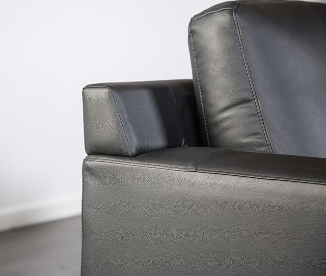 Stordal Sectional, Right Chaise - Rebatta Home Store